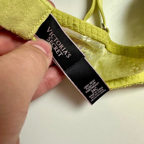 Victoria's Secret Women's 34C Very Sexy Push Up Bra Bright Green Shimmery Lace - Picture 5 of 8
